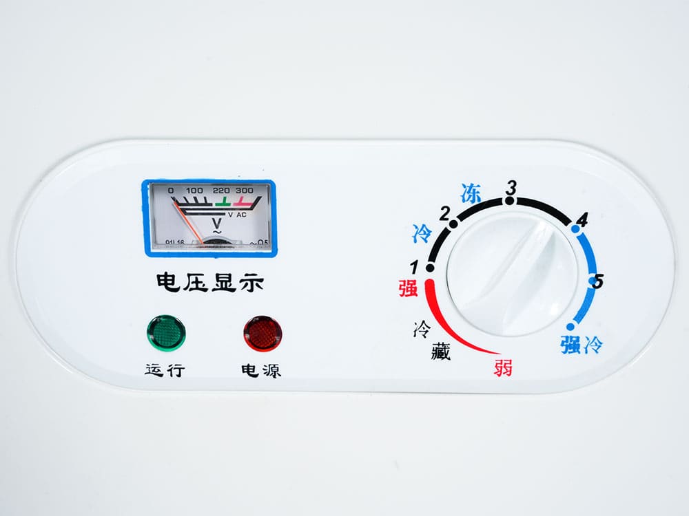 Single-door upright dual-temperature small freezer